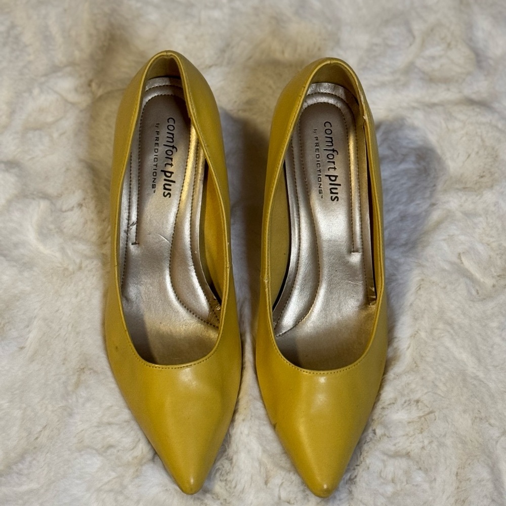 comfort plus by Predictions Yellow Women's Shoes